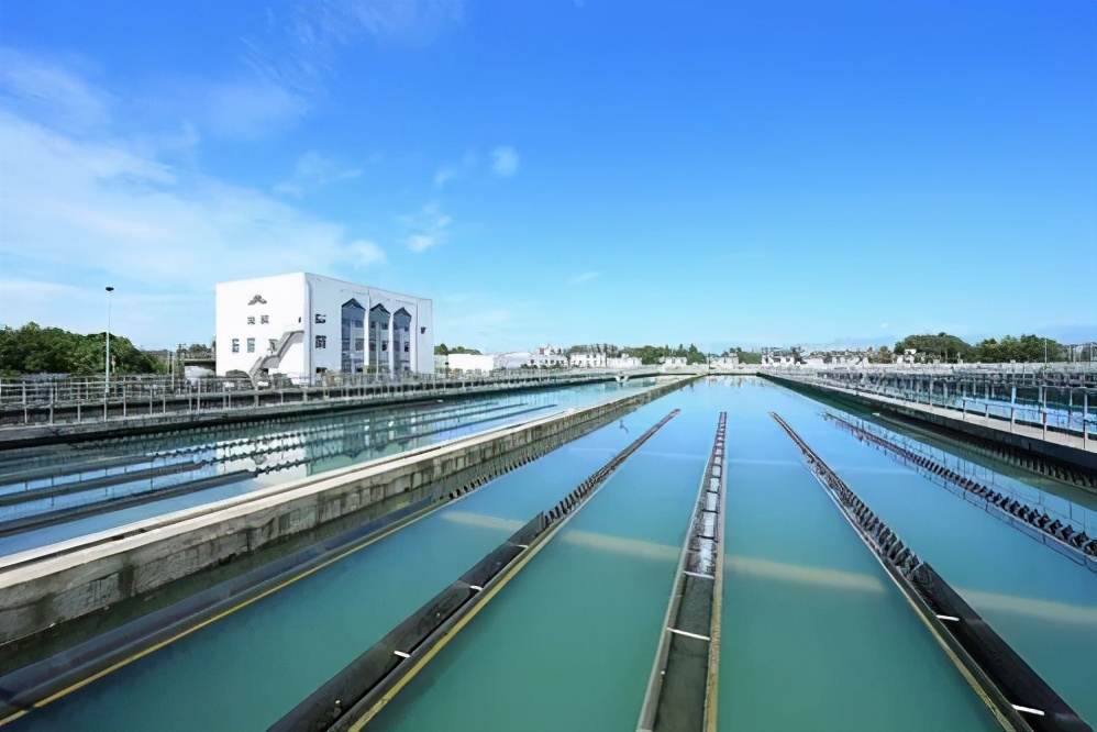 超濾膜技術在飲水、海水淡化，生活汙水，工業(ye) 汙水等方麵的應用